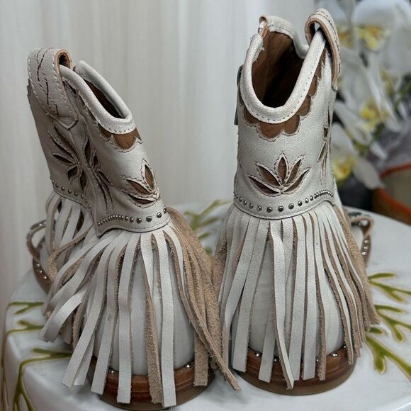Free People Ash Dakota Fringe Sandals - White - Picture 7 of 10